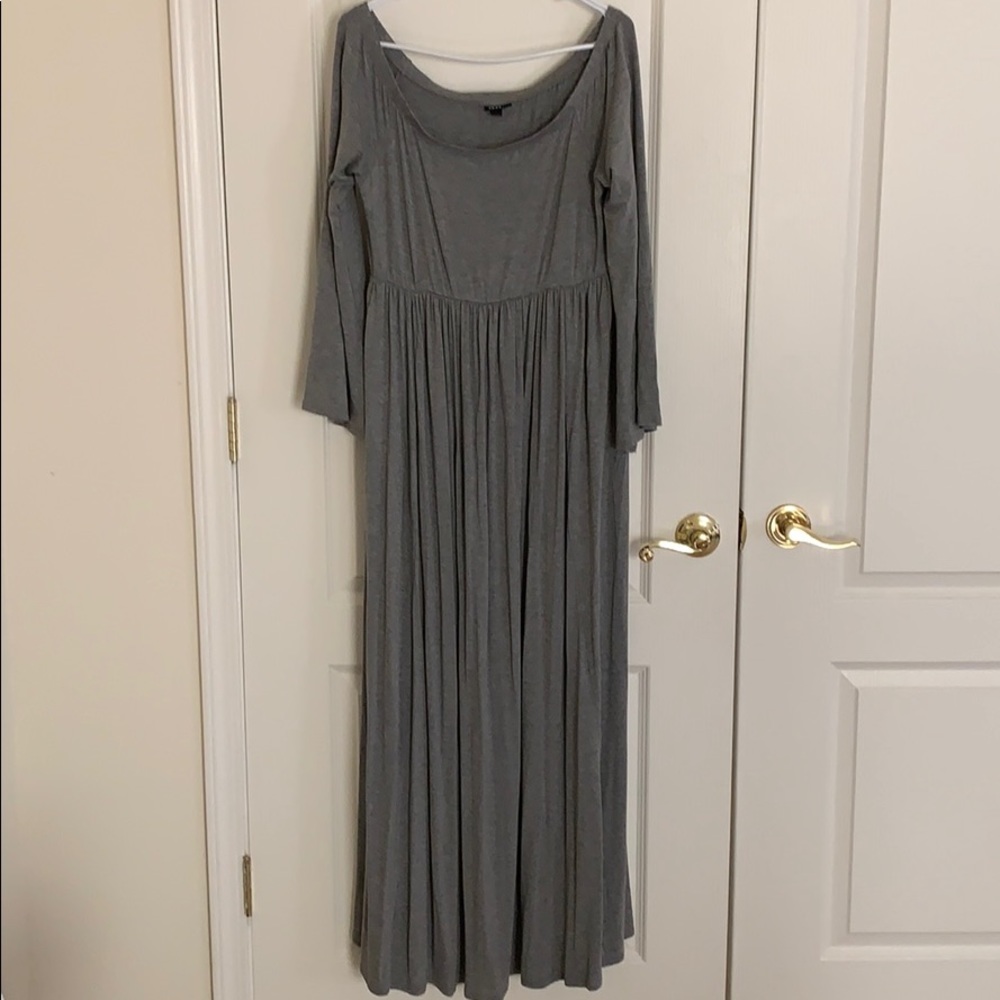 Torrid Beautiful long grey dress-NWOT